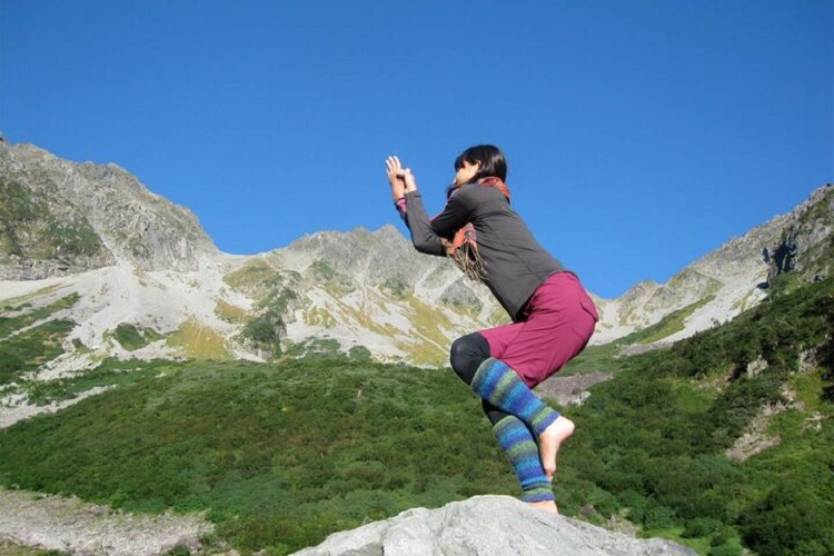Enjoy Mountain Climbing and Yoga at the Same Time!插图3