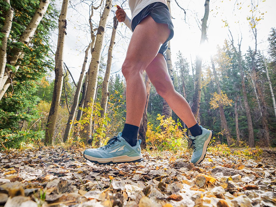 hiking shoes vs running shoes