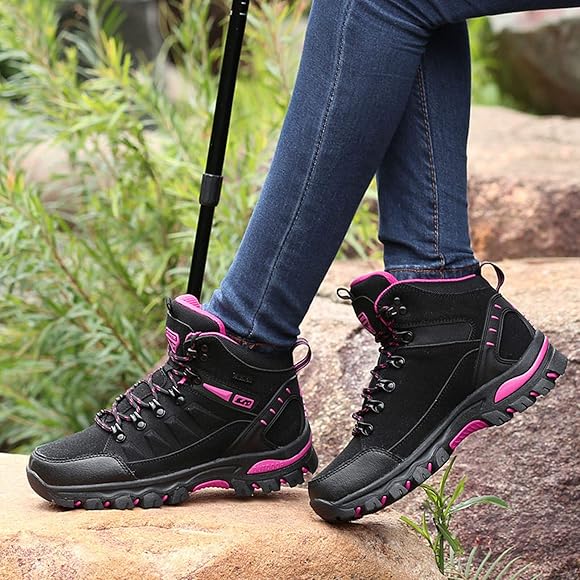 women’s lightweight hiking shoes